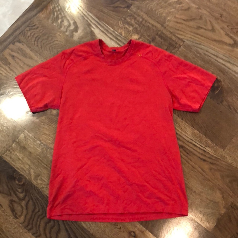 Lululemon Men’s Medium Tech Shirt - Great Shape!